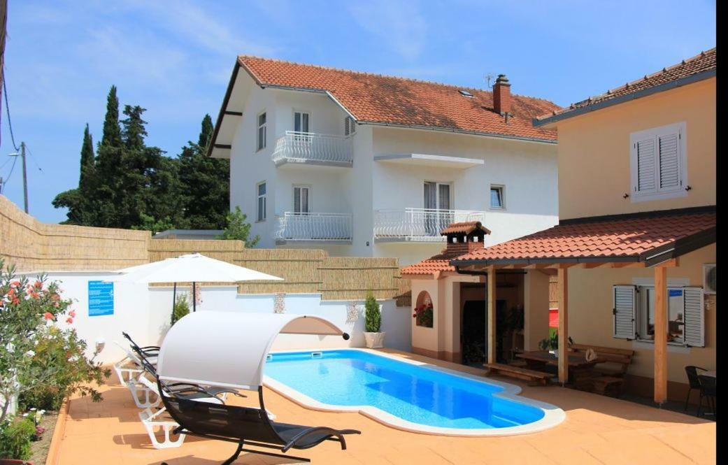 Apartment Darija With Private Pool Kaštela Exterior foto